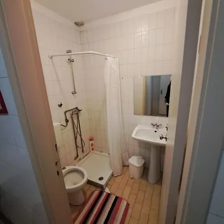 Spacious Economic Center Flat Lägenhet Oporto